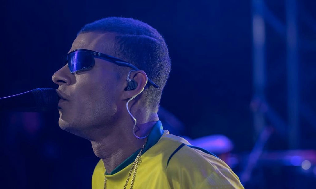 Eduardinho dos Teclados: a trajetória do músico baiano que viralizou com hit sobre Vini Jr