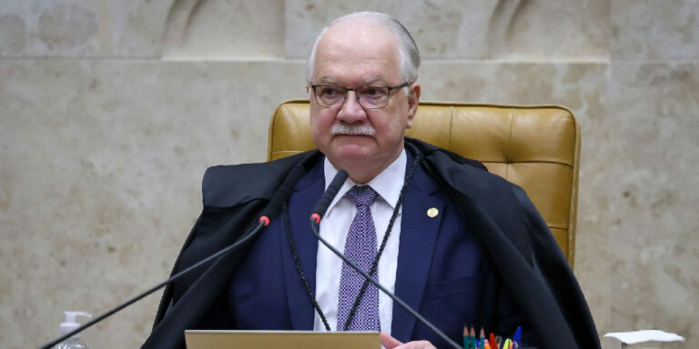 Fachin suspende julgamento no STF sobre postagens de Nossa Senhora após impasse entre ministros