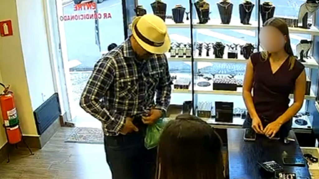 Falso cliente é preso após roubo milionário em joalheria de Araçatuba
