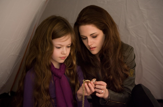 Mackenzie Foy: a trajetória da atriz que deu vida a Renesmee em Crepúsculo