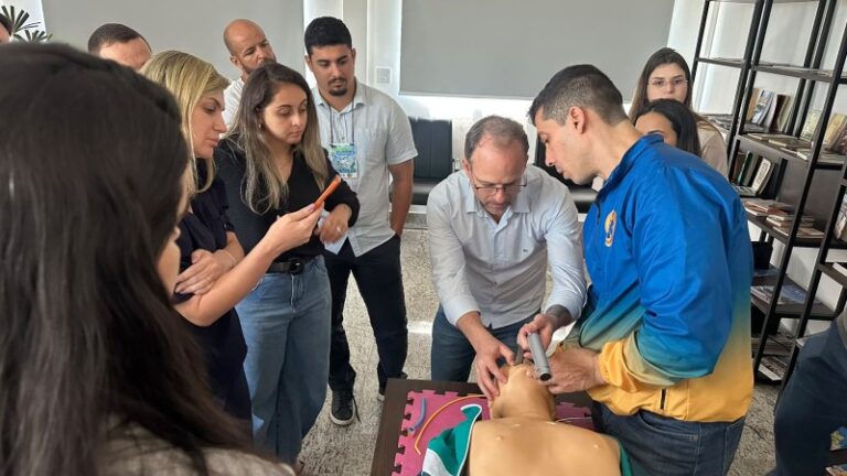 Médicos da rede de urgência de São João da Barra passam por treinamento de via aérea