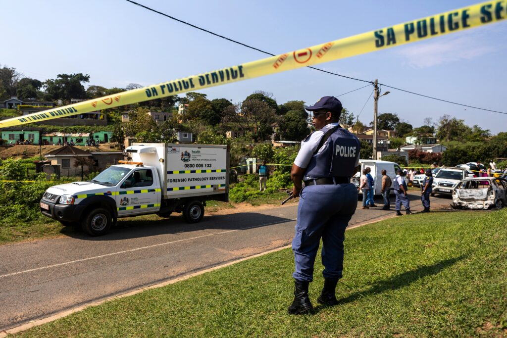 Onda de violência na África do Sul deixa 27 mortos em novos tiroteios em massa