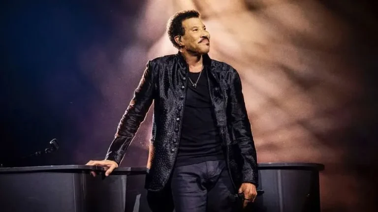 Recuperado de cirurgia cardíaca, Lionel Richie volta ao júri do American Idol na 25ª temporada