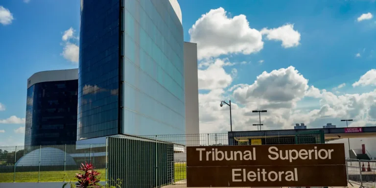TSE define julgamento sobre remoção de postagens envolvendo Nossa Senhora Aparecida