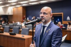 Alerj aprova projeto que amplia garantias para pessoas COM autismo Até os 18 ANOS