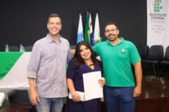 Alunos da EJA em São João da Barra recebem certificação profissional pelo IFF