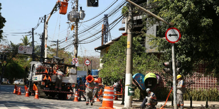 Aneel adia decisão sobre futuro da concessão da Enel em São Paulo