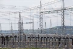 Aneel planeja realizar três leilões de transmissão de energia em 2027 com tecnologia inédita