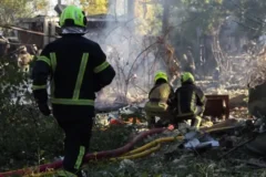 Ataque russo em Zaporizhzhia deixa mortos após flexibilização de sanções por Trump