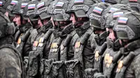 Ataques com drones deixam mortos na Rússia e atingem fábrica de combustível militar