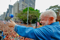 Ato na Avenida Paulista mobiliza apoiadores pela reeleição de Lula