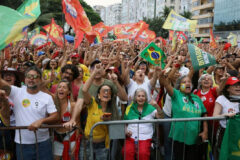 Ato pela democracia e por lula mobiliza multidões no rio e em brasília