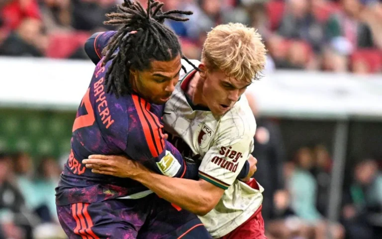 Bayern de Munique tropeça no Augsburg em jogo marcado por gol relâmpago e VAR