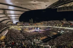 Bote Fé com Maria atrai multidão recorde à Arena das Dunas em Natal