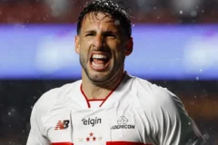 Calleri comanda vitória do São Paulo sobre o Vitória no Morumbis