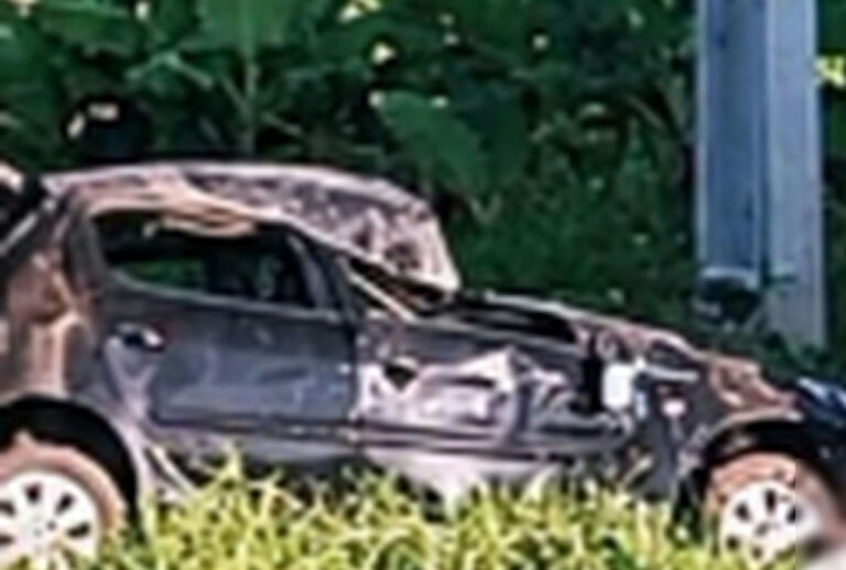 Carro sai da pista na Br-235 em Itabaiana e deixa um morto e um ferido grave