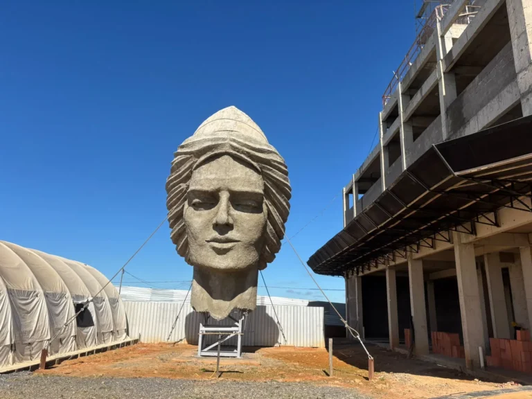 Construção de monumento gigante de São Miguel Arcanjo avança no interior de São Paulo