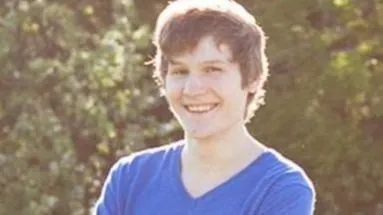 Criador do jogo Stick Run morre aos 30 anos durante transmissão ao vivo