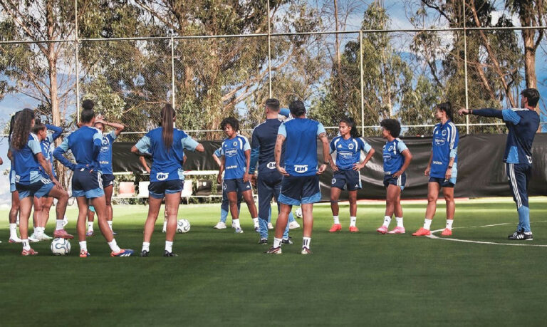 Cruzeiro estreia na Libertadores Feminina em meio a desafios e desfalques