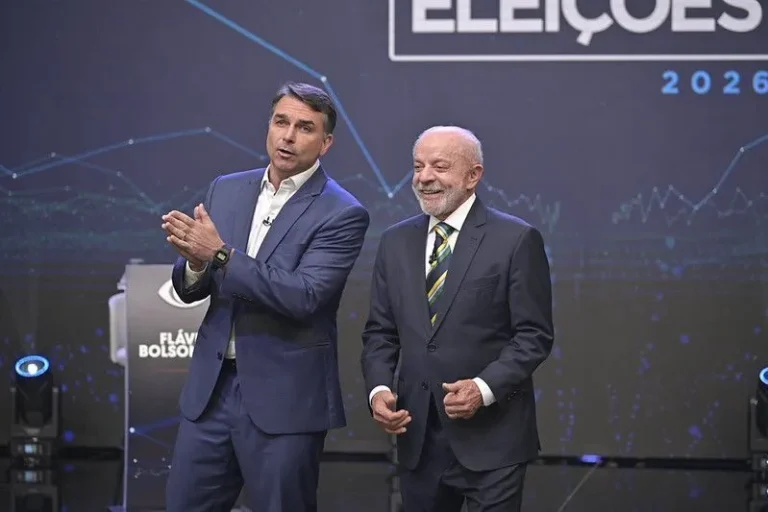 Debate presidencial coloca Lula e Flávio em confronto direto na Band