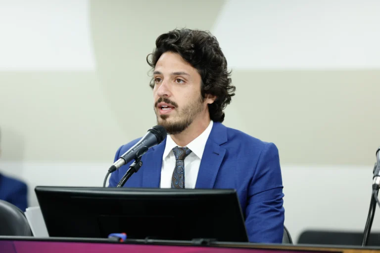 Deputado Doorgal Andrada surge como consenso multipartidário para comandar a ALMG em 2027