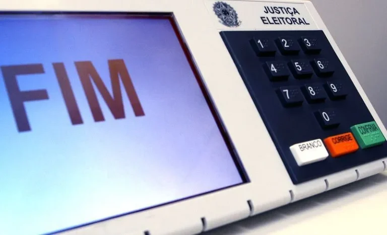 Desafios das abstenções e o peso dos eleitores indecisos no segundo turno