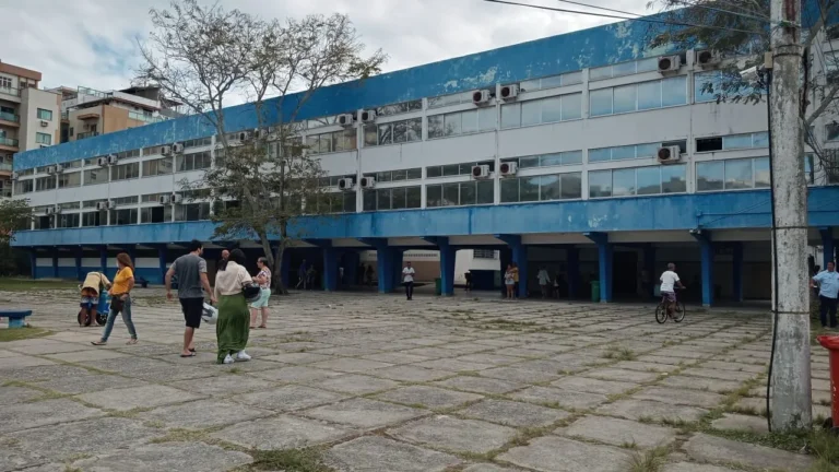 Eleições 2026 mobilizam eleitores em Cabo Frio e na Região dos Lagos neste domingo
