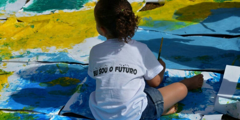 Entidades apresentam propostas para garantir direitos de crianças e adolescentes no Brasil