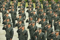 Especialista aponta superação do militarismo na estratégia política de Flávio Bolsonaro