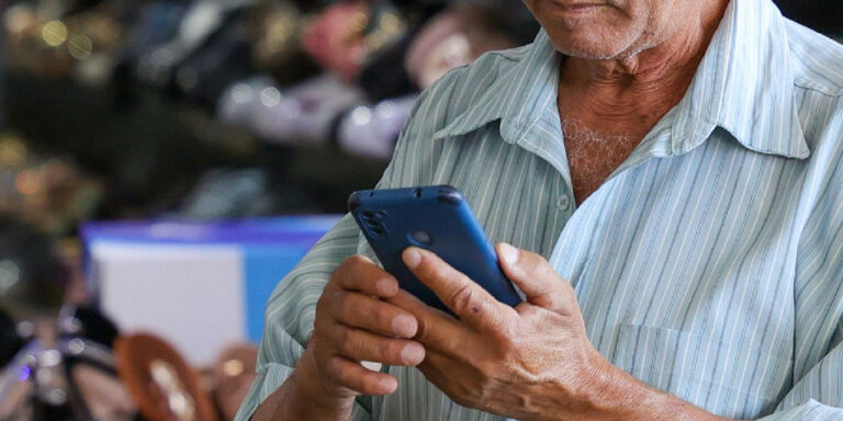 Estudo aponta falhas críticas em alertas de desastres via SMS no Brasil