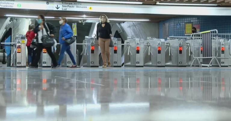 Fim de uma era: Metrô de São Paulo encerra uso de bilhetes magnéticos tradicionais