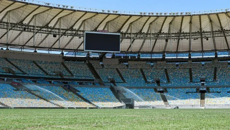 Fluminense e Palmeiras iniciam disputa por vaga na final da Libertadores no Maracanã