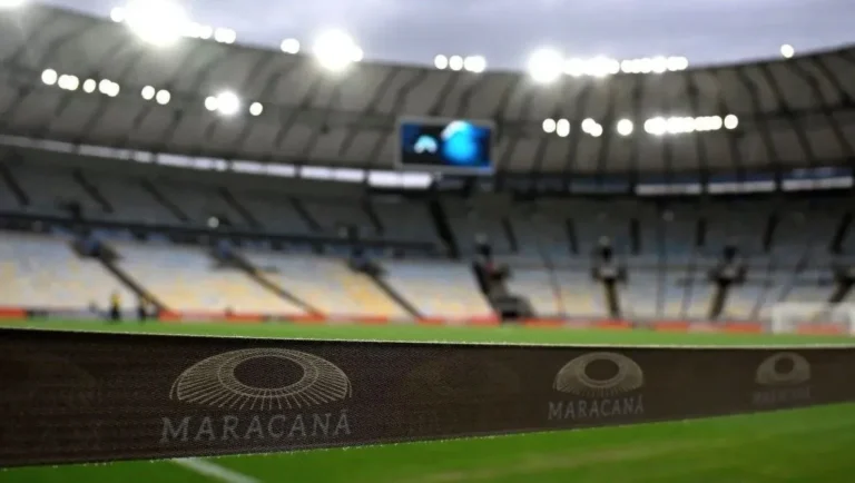 Fluminense e Palmeiras medem forças no Maracanã por vaga na final da Libertadores