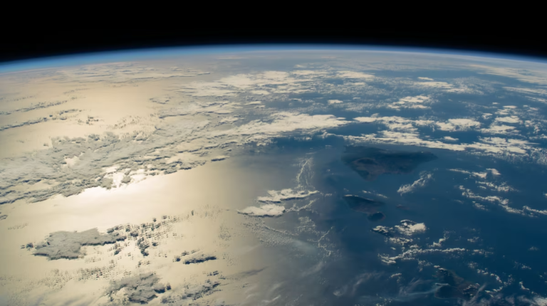 Google inicia testes com satélites para levar data centers de inteligência artificial ao espaço