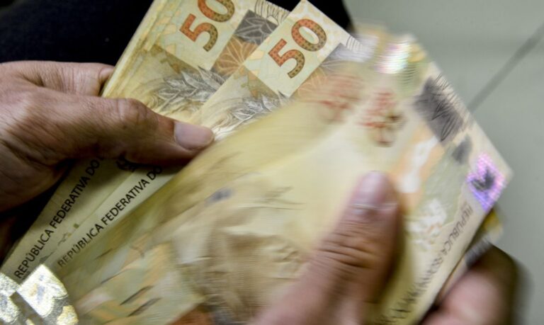 Governo convoca bancos para iniciar nova etapa do programa desenrola