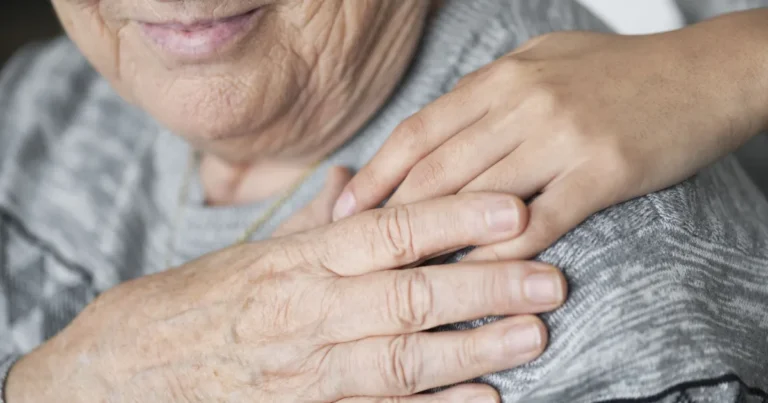 Impacto emocional e perda de autonomia no câncer de mama em idosas