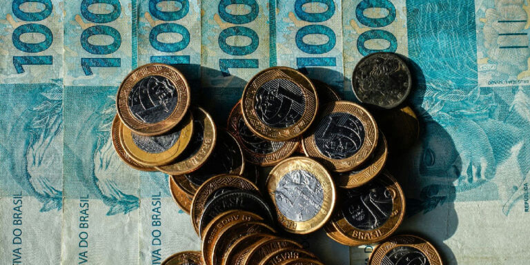 Inflação acelera para 0,82% em setembro e supera teto da meta anual