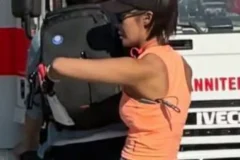Influenciadora chinesa perde vaga na Maratona de Berlim por usar bicicleta durante a prova
