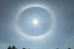 Iporanga registra fenômeno de halo solar em queda d'água capturado por visitante