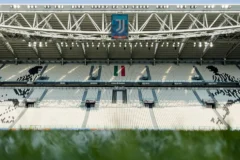 Juventus e Lazio medem forças pela Serie a com disputa acirrada no topo