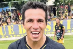 Leandro Damião brilha em estreia no futebol amador de Campinas com dois gols