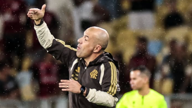 Leonardo Jardim analisa eliminação do Flamengo e explica substituições