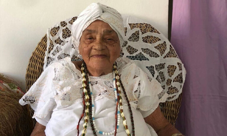 Liderança centenária do candomblé, Mãe Senhora de Ewá falece aos 104 anos em Salvador