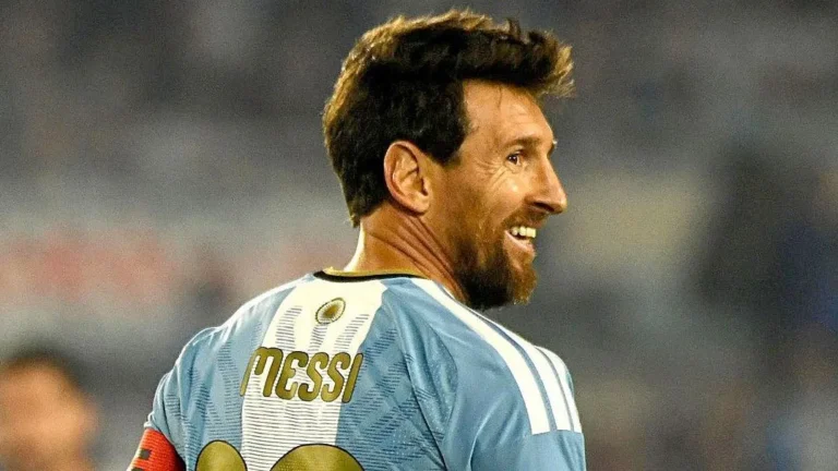 Lionel Messi aponta futuras estrelas do futebol e inclui brasileira na lista