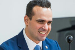 Lucas Ribeiro conquista reeleição ao governo da Paraíba no primeiro turno