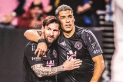 Luis Suárez presta homenagem emocionante a Lionel Messi após despedida da seleção