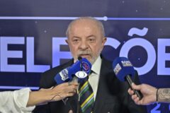 Lula condiciona abertura de sigilos à adesão de Flávio Bolsonaro no TSE