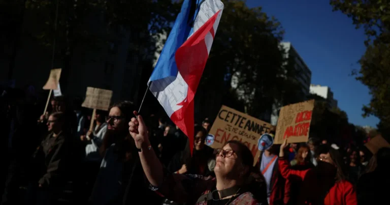 Manifestações contra carestia se espalham da França para a Alemanha