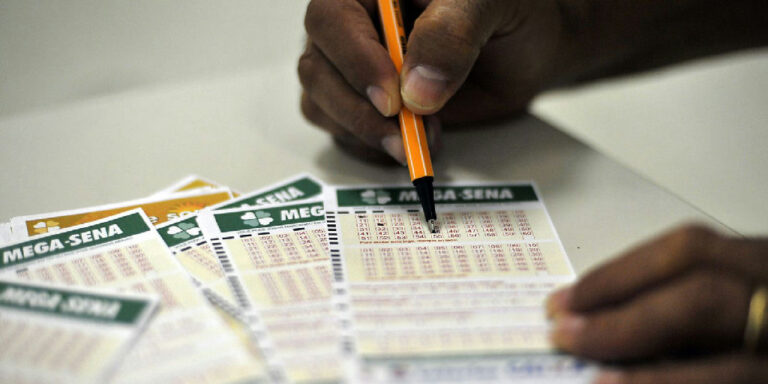 Mega-sena acumula e prêmio atinge a marca de 170 milhões de reais