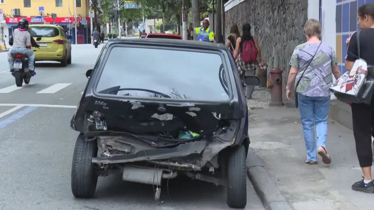 Motorista relata momentos de pânico após batida e tiroteio em botafogo